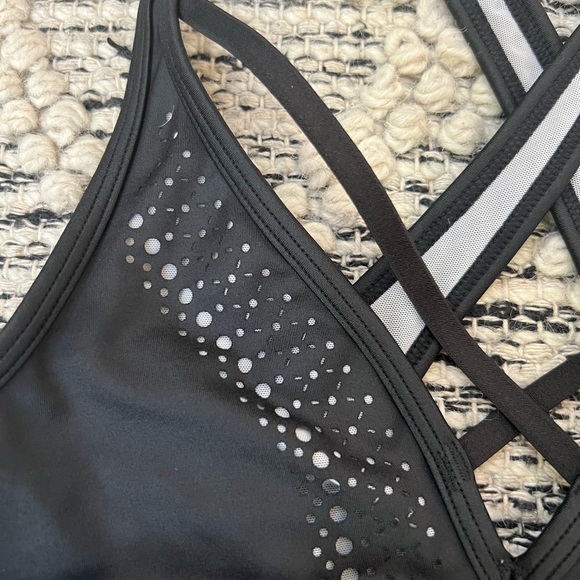 NWOT Victoria’s Secret Sport Black Sports Bra. Size XS (Extra Small). - Picture 3 of 6